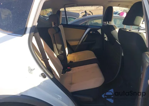 2017 Toyota Rav4 Xle z USA, uszkodzony, nr VIN JTMWFREV5HJ143436